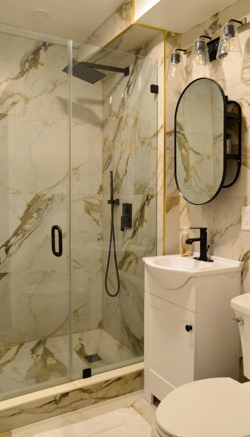 Modern Two Bedroom Condo - Boston Stoneham Екстер'єр фото
