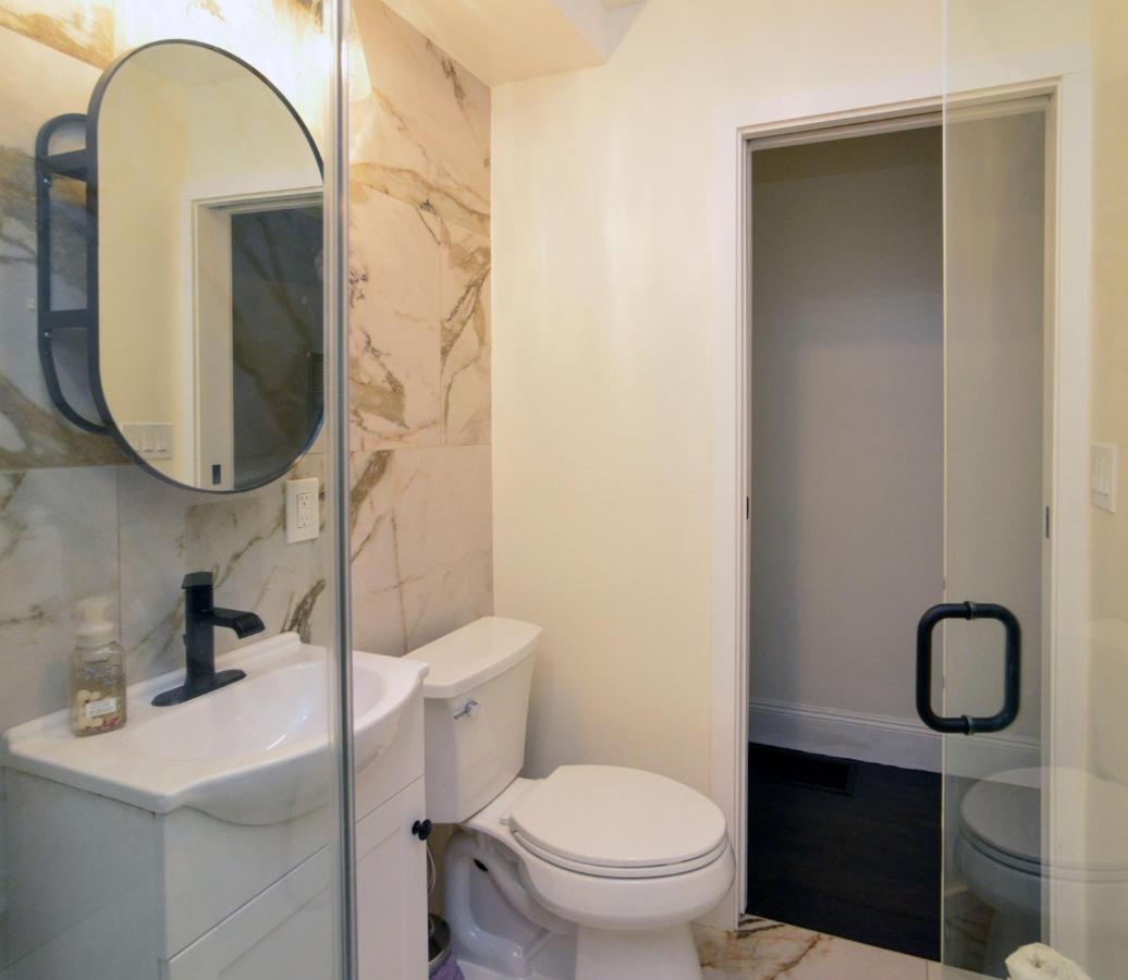 Modern Two Bedroom Condo - Boston Stoneham Екстер'єр фото